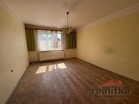 Prodej prostorného bytu 3+1 s balkonem, podílem na zahradě a půdě, Opava, ul. Třída Spojenců - WhatsApp Image 2026-08-03 at 09.30.31 (1).jpeg