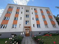 Prodej hezkého bytu 2+1 s balkónem a parkovacím stáním, Opava, ul. Otická - WhatsApp Image 2026-07-13 at 10.44.55 (20).jpeg