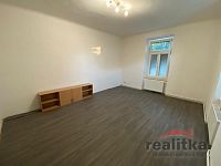 Pronájem bytu se zahradou 64 m2, 2+1, ul. Horovo náměstí, Opava