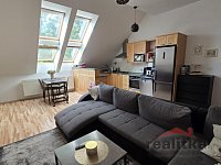 Prodej mezonetového bytu 3+kk, 98m2, se zahradou a parkováním, Opava, ul. Nákladní - 20250909_090905.jpg