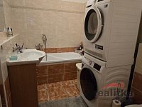 Prodej mezonetového bytu 3+kk, 98m2, se zahradou a parkováním, Opava, ul. Nákladní - 20250909_091900.jpg
