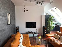 Prodej krásného, mezonetového bytu 4+kk, 130m2, se zahradou a parkováním, Opava, ul. Nákladní - IMG-20250929-WA0044.jpg