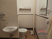 Pronájem hezkého, zařízeného bytu 1+kk, 21m2,  Opava, ul. Holasická - 20260113_100934.jpg