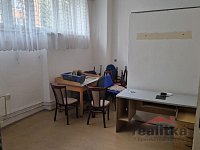 Pronájem obchodních prostor v Opavě-Kylešovicích - druhá největší místnost  - šatna