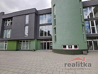 Pronájem komerčních  prostor v Opavě-Kylešovicích - 20230426_131222.jpg