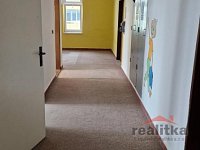 Pronájem komerčních  prostor v Opavě-Kylešovicích - 20260821_093348.jpg