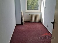 Pronájem komerčních  prostor v Opavě-Kylešovicích - 20260821_093405.jpg