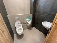 Nebytového prostoru naproti obchodnímu centru IGY - IMG_0664.jpg