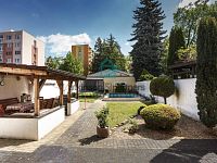 Prodej cihlového činžovního  domu s garáží, zahradou a skvělou polohou v Komenského ulici. - 15-IMG_3614.jpg