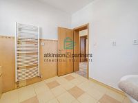 Prodej cihlového činžovního  domu s garáží, zahradou a skvělou polohou v Komenského ulici. - A7408263.jpg