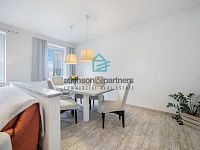 Prodej cihlového činžovního  domu s garáží, zahradou a skvělou polohou v Komenského ulici. - A7408281.jpg