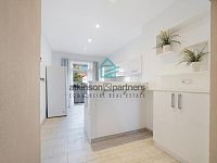 Prodej cihlového činžovního  domu s garáží, zahradou a skvělou polohou v Komenského ulici. - A7408287.jpg