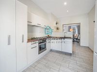 Prodej cihlového činžovního  domu s garáží, zahradou a skvělou polohou v Komenského ulici. - A7408293.jpg