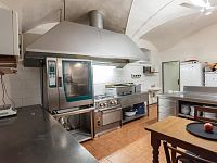 Uzavřený statek s wellness – výjimečné spojení životního stylu a investice v jižních Čechách. - 00053_.jpg