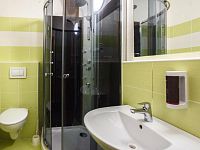 Uzavřený statek s wellness – výjimečné spojení životního stylu a investice v jižních Čechách. - 00070_.jpg