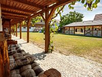 Uzavřený statek s wellness – výjimečné spojení životního stylu a investice v jižních Čechách. - IMG_8688_5_ED.jpg