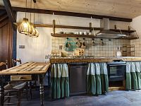 Velmi útulný a plně vybavený podkrovní byt 3kk v klidné části Českých Budějovic - 15-IMG_4960ED.jpg