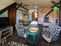 Velmi útulný a plně vybavený podkrovní byt 3kk v klidné části Českých Budějovic - 16-IMG_4964ED.jpg