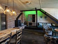 Velmi útulný a plně vybavený podkrovní byt 3kk v klidné části Českých Budějovic - 22-IMG_4985ED.jpg