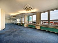 Kanceláře s parkingem  v centru Českých Budějovic - 10.jpg