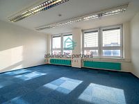 Kanceláře s parkingem  v centru Českých Budějovic - 14.jpg