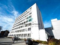 Kanceláře s parkingem  v centru Českých Budějovic - 2.jpg