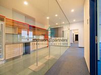 Kanceláře s parkingem  v centru Českých Budějovic - 3.jpg