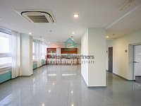 Kanceláře s parkingem  v centru Českých Budějovic - 37-IMG_9227.jpg