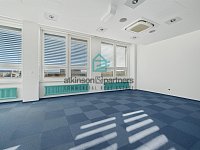 Kanceláře s parkingem  v centru Českých Budějovic - ChatGPT Image 15. 12. 2025 12_16_07.jpg