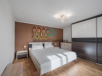 Prodej rodinného domu se třemi bytovými jednotkami - A7405754.jpg