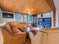 Prodej rodinného domu se třemi bytovými jednotkami - A7405769-oheň.jpg