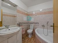 EXKLUZIVNÍHO MEZONETOVÉHO BYTU 4+1 S TERASOU  A DVĚMA KOUPELNAMI - A7406704 copy.jpg