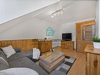 EXKLUZIVNÍHO MEZONETOVÉHO BYTU 4+1 S TERASOU  A DVĚMA KOUPELNAMI - A7406794 copy.jpg