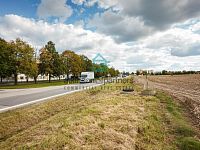 Prodej stavebního pozemku 5.132 m² - Třeboň, ul. Pražská 12 573 400 Kč ( 2 450 Kč/m2 ) - IMG_8939.jpg