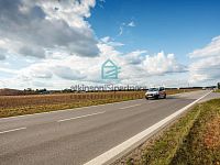 Prodej stavebního pozemku 5.132 m² - Třeboň, ul. Pražská 12 573 400 Kč ( 2 450 Kč/m2 ) - IMG_8952.jpg