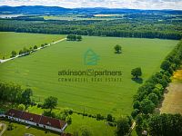 Zemědělská usedlost se 100 ha pozemku, rybníky a lesy, Hluboká nad Vltavou. - DJI_20260615164101_0677_D.jpg