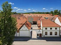 Unikátní zrekonstruovaný a uzavřený statek v městské části Rožnov v Českých Budějovicích