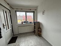 Prodej domu Kaplice 3+kk zahrada 402m2 - chodba