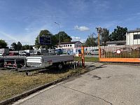 Prodej haly, dílny na Vltavském nábřeží 402m2 - brána