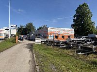 Prodej haly, dílny na Vltavském nábřeží 402m2 - příjezd