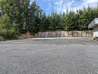 Pronájem parkovacích, či manipulačních ploch 2000m² - zpevněná plocha