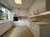 Prodej prostorného bytu 4+1 s lodžií Otavská