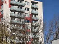 Prodej bytu Čéčova ulice 3+1 balkon 68m2 - dům plachta