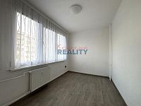 Prodej bytu Čéčova ulice 3+1 balkon 68m2 - pokoj