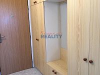 Prodej bytu Čéčova ulice 3+1 balkon 68m2 - předsíň