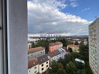 Prodej bytu Čéčova ulice 3+1 balkon 68m2 - výhled