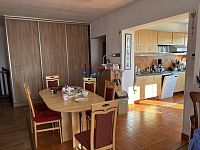 Prodej rodiného domu Nové Hodějovice Ke Studánce 1245m2 - jídelna