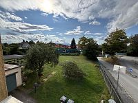 Prodej rodiného domu Nové Hodějovice Ke Studánce 1245m2 - výhled z kuchyně