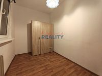 Pronájem bytu 3+1 s balkonem část Rožnov - jídelna