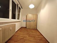 Pronájem bytu 3+1 s balkonem část Rožnov - jídelna